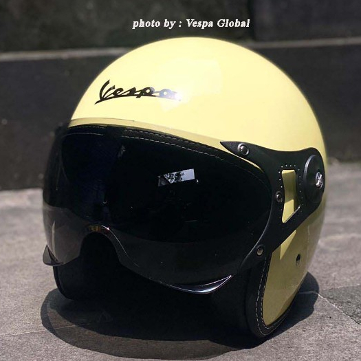 Helm Vespa Italy Cream List Jahit