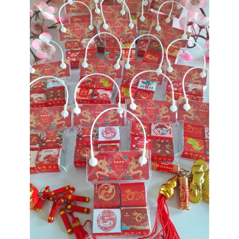 

Souvenir Coklat Imlek