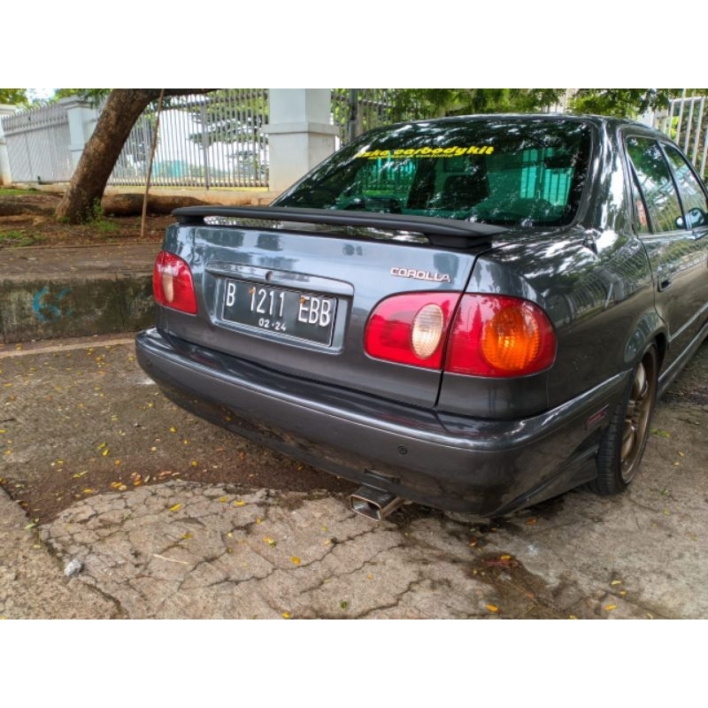 spoiler all new Corolla ae112.Corolla 1.8