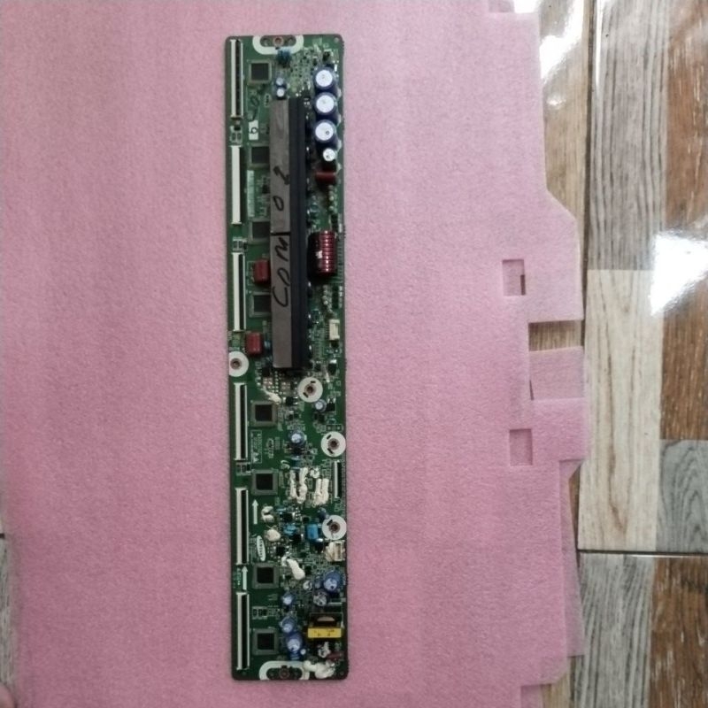 y main y sus samsung 43f4500