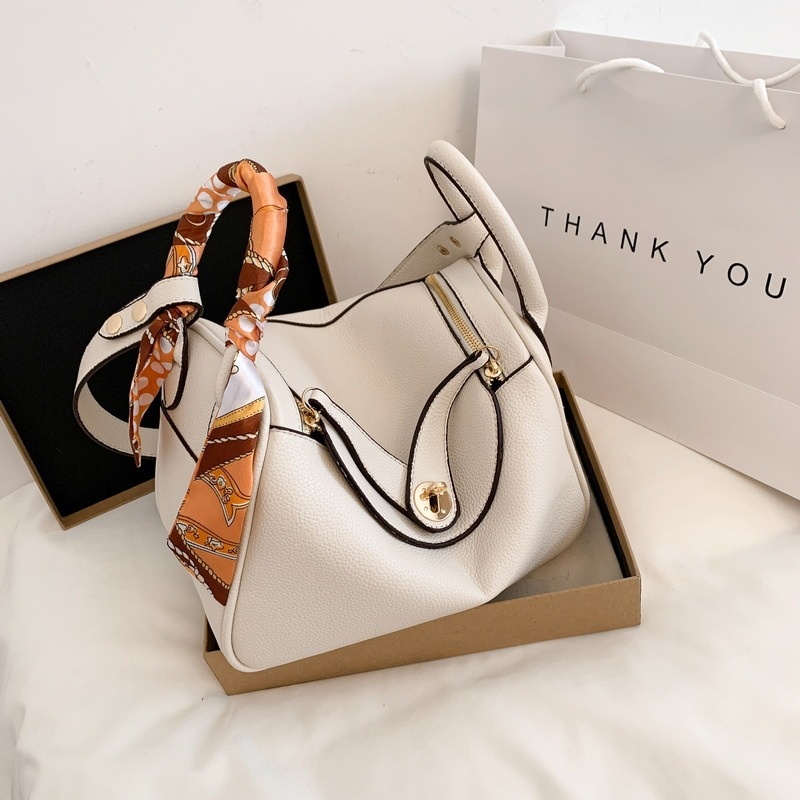 Tas Lindy Premium TF7983 Tas Selempang Wanita Import Sling Bag