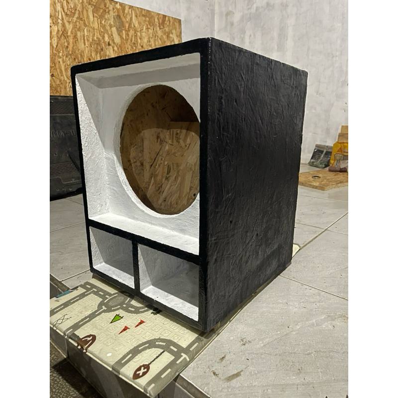 Box Speaker 12" Bahan 18mm
