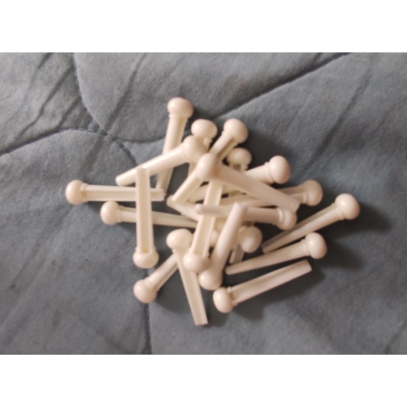 Kenip / Knip Gitar / Pentol Gitar