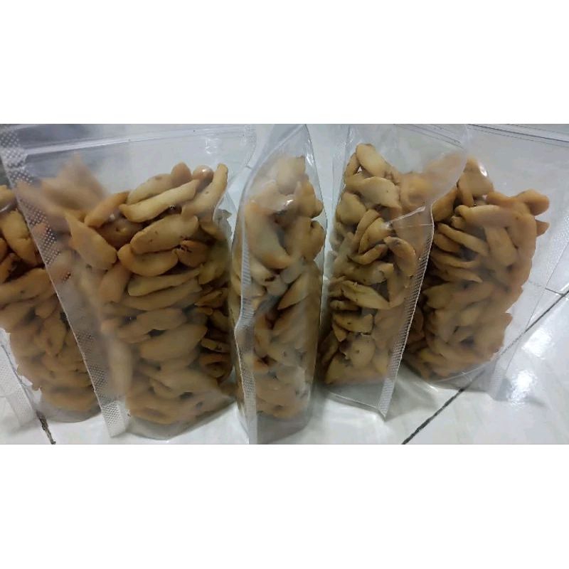 

kue ketapang manis dan asin renyah