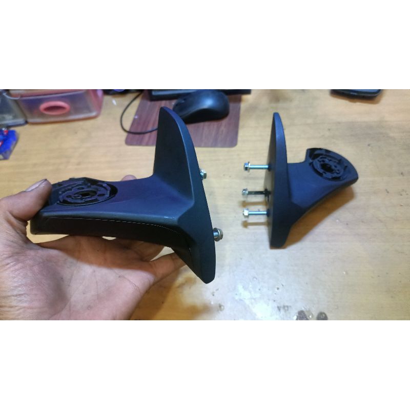 DUDUKAN/KAKI SPION KIJANG KAPSUL PNP SPION SIGRA CALYA YARIS