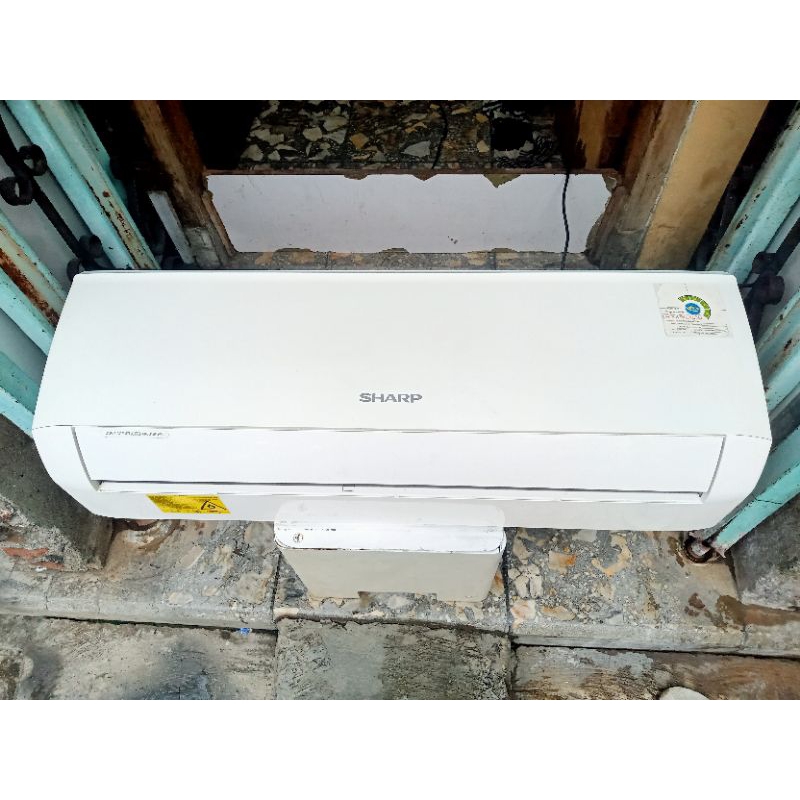 kipas angin model ac Sharp 1,5pk