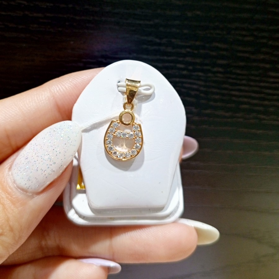 Perhiasan Emas Liontin Wanita Fashion Zircon 16k 70% ( LM30 ) 1.06gram