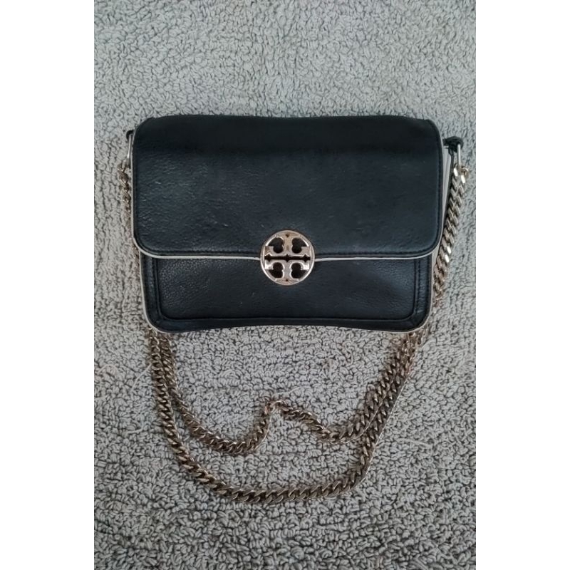 tas sling Tory