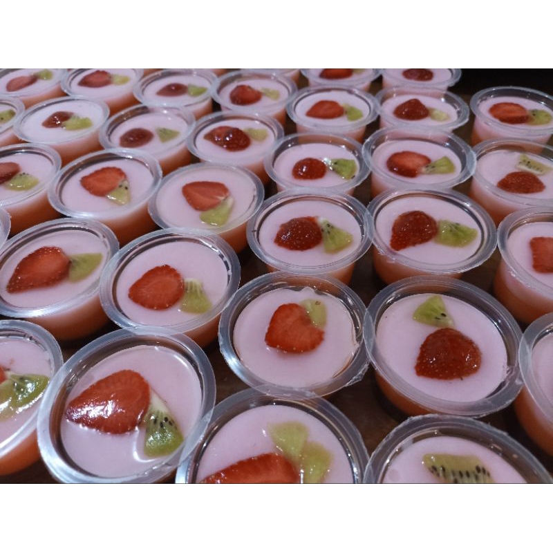 

puding cup strawberry 60ml untuk acara arisan, snack box