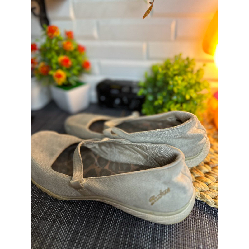 preloved sepatu skechers size 39.5