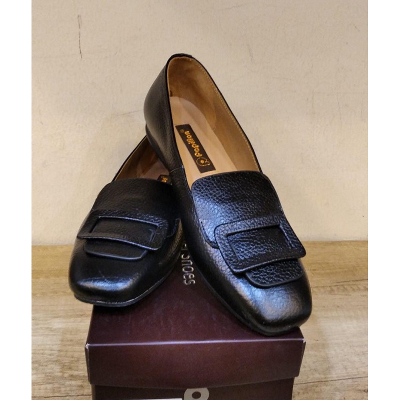 READY STOCK SEPATU PAPILLON