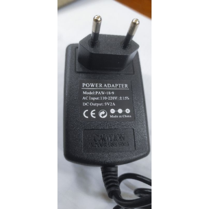 ADAPTOR 9 VOLT 2 AMPERE