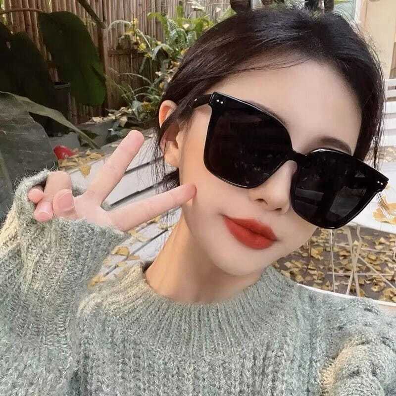 PL-HW016 Kacamata Hitam Korean Style Fashion Women Retro Sunglasses