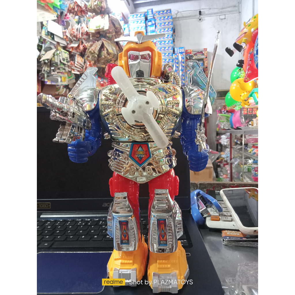 MAINAN ROBOT BATERAI PIONER