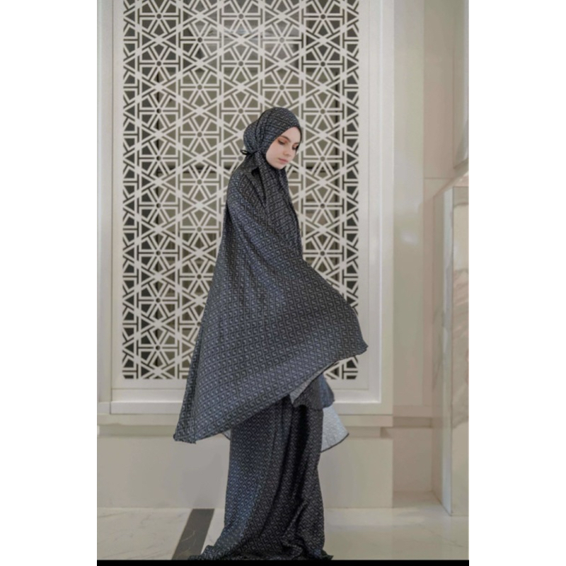 Lasabelle ~ Deira Prayer Set