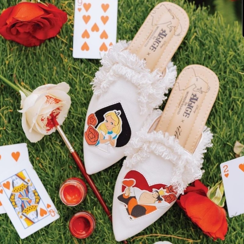 Ittaherl Disney Alice In Wonderland Queen of Heart Mules Cloud Size 40 New UNDER ITTAHERL PRICE