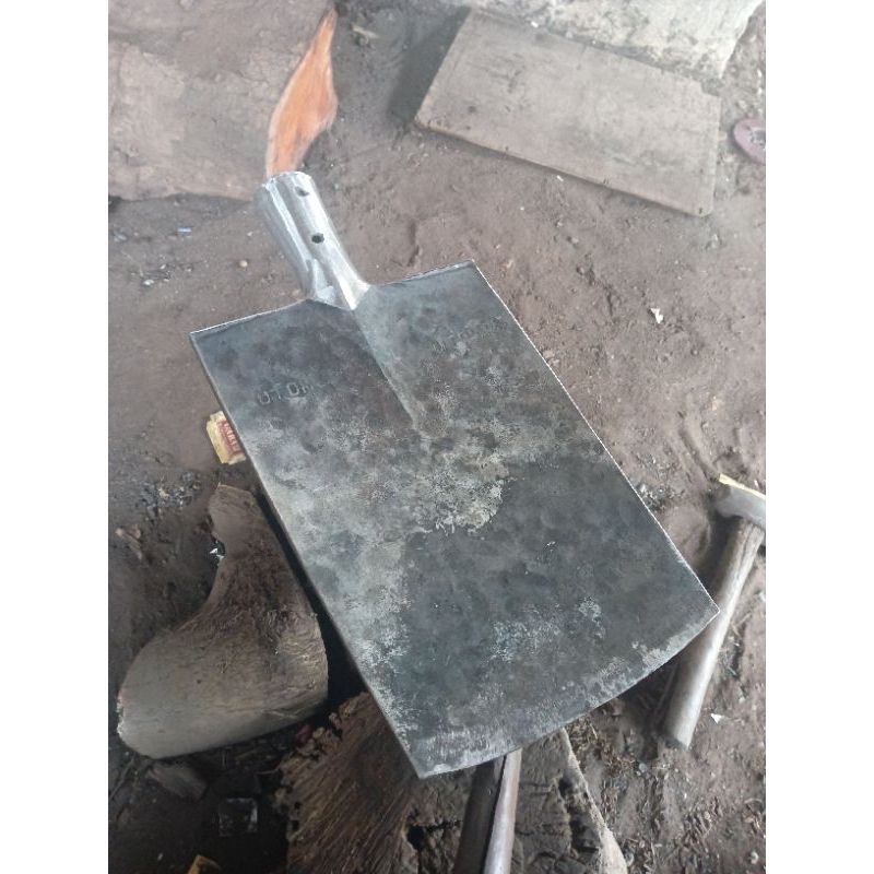 Sekop / lempak Baja isen