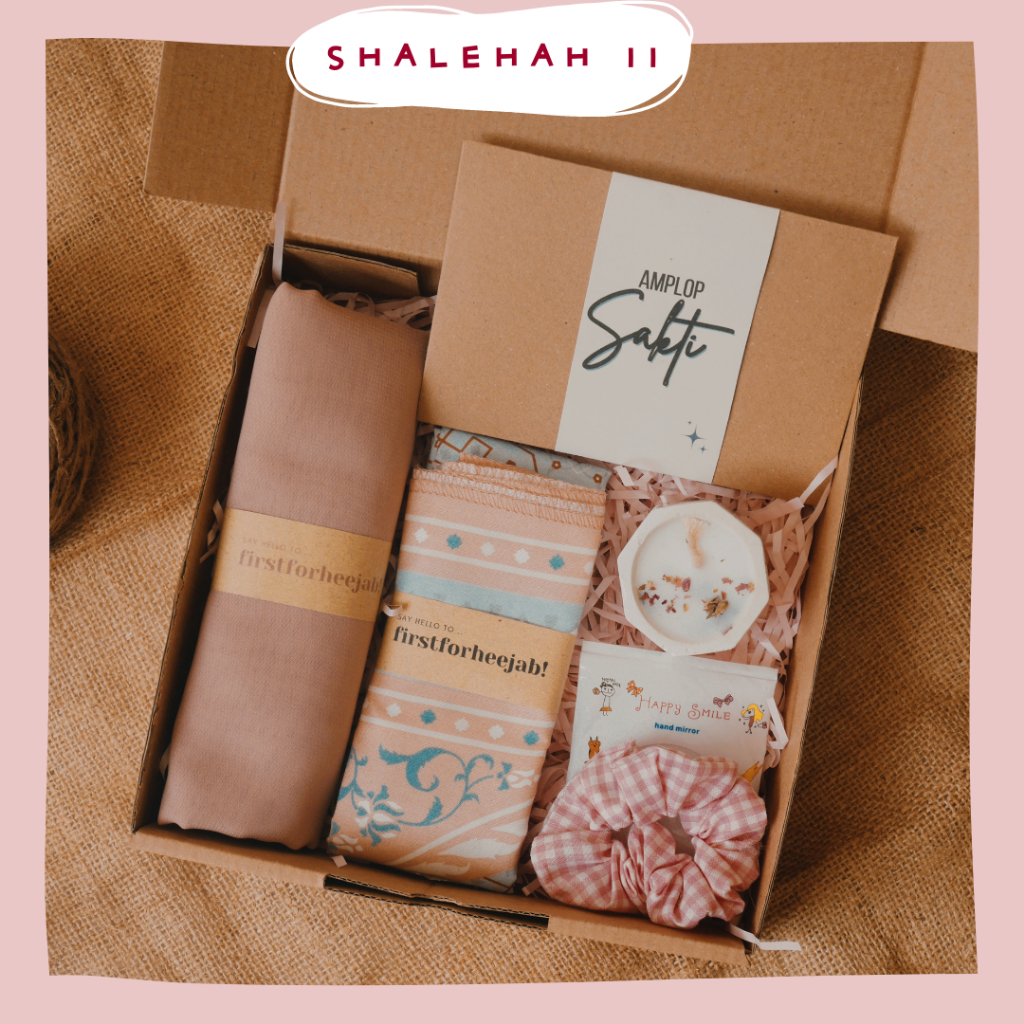 

(SHALEHAH PART II) Hampers Hijab Aesthetic | Exclusive Gift Box Kado Cewek UlangTahun Wisuda Lebaran