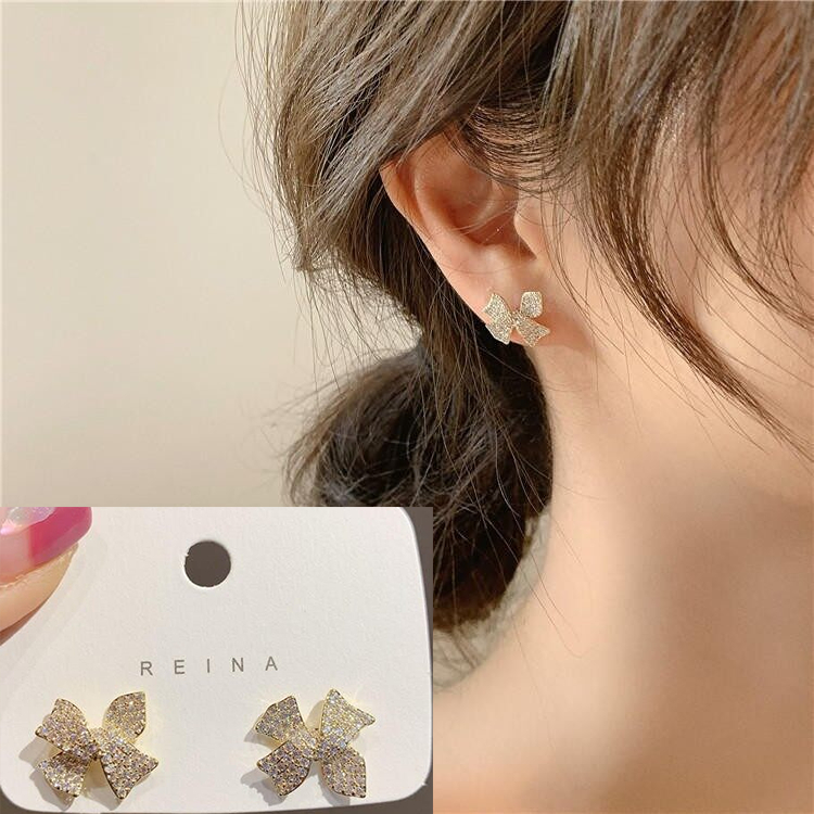 Anting Berlian Emas 18K Motif Bunga Mutiara Fashion Wanita Mutiara Putih Kecil Earrings Import
