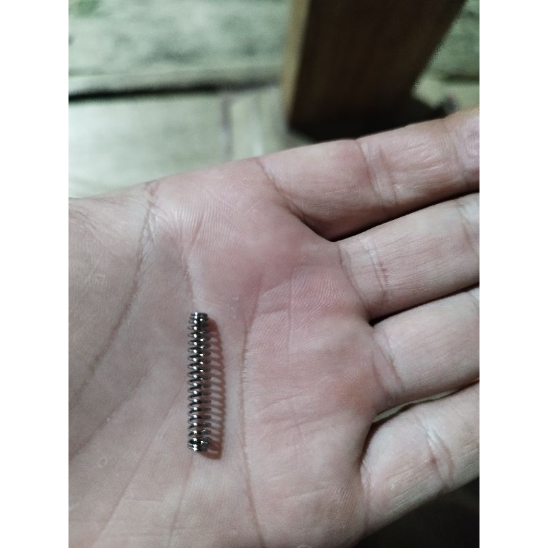 per bail arm SHIMANO SIENNA 1000