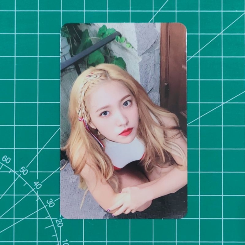 RED VELVET YERI "THE RED SUMMER" OFFICIAL PHOTOCARD