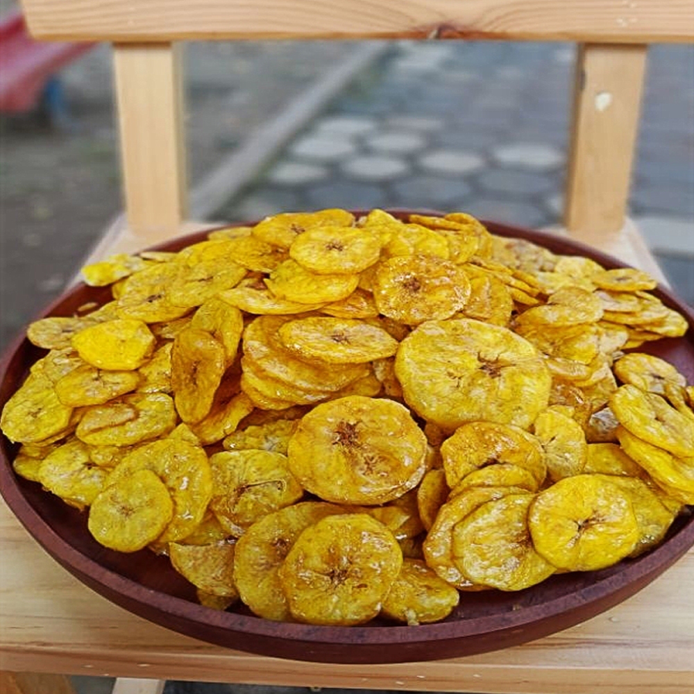 

keripik pisang manis cemilan sneck makanan ringan olahan pisang manis kue kering