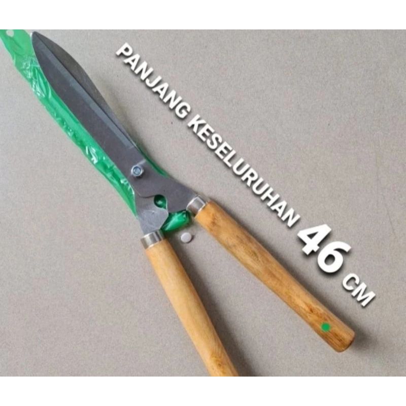 GUNTING RUMPUT GAGANG KAYU TAJAM PANJANG 45 CM