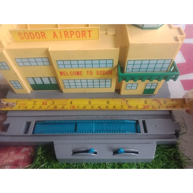 diorama sodor airport takara