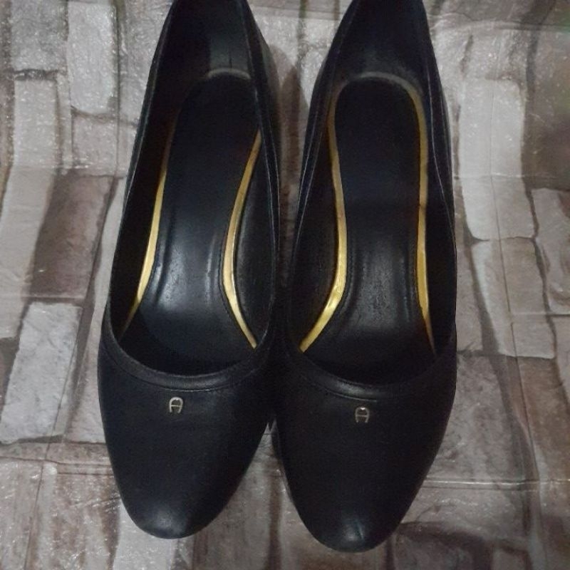Preloved sepatu aigner