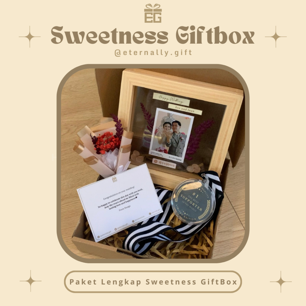 SWEETNESS GIFTBOX | DOUBLE ACRYLIC + WOOD FRAME + CUSTOM CARD + BOX | FLOWER BOUQUET | POLAROID | LO