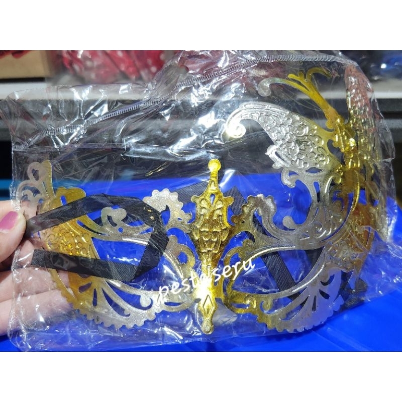 Topeng Pesta Vintage Gradasi Mirea