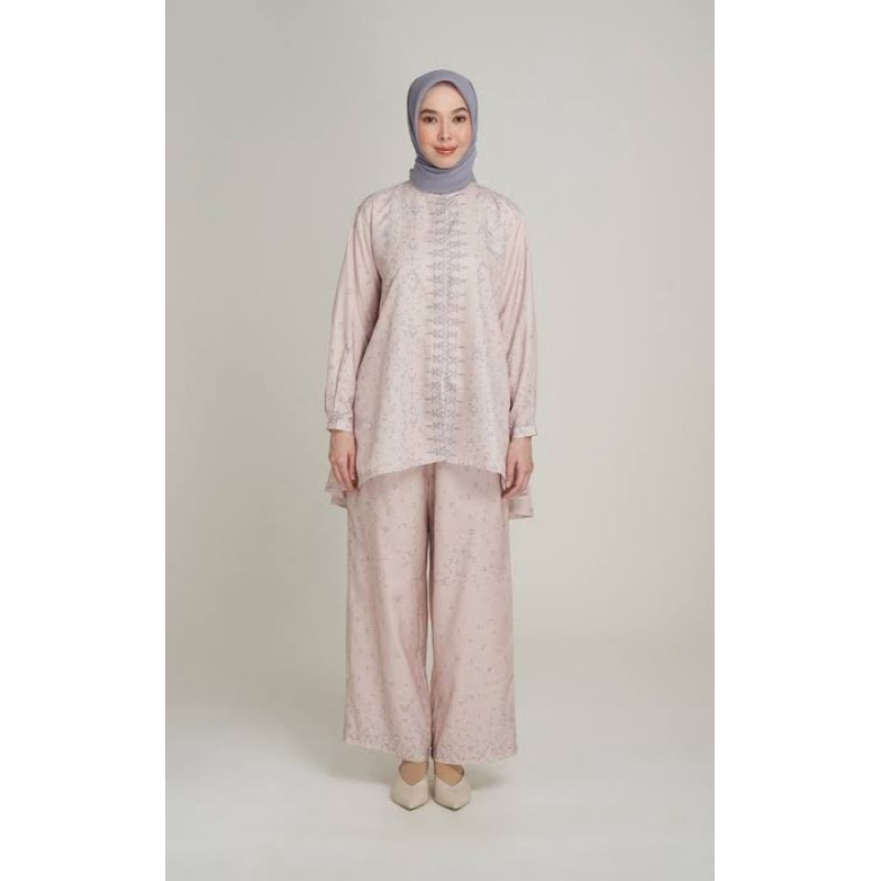 preloved pl putiah set S/M by Ria Miranda Raya 2022