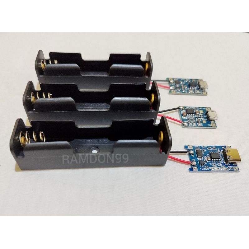 Cas Baterai 18650 5V 1A Charger Battery