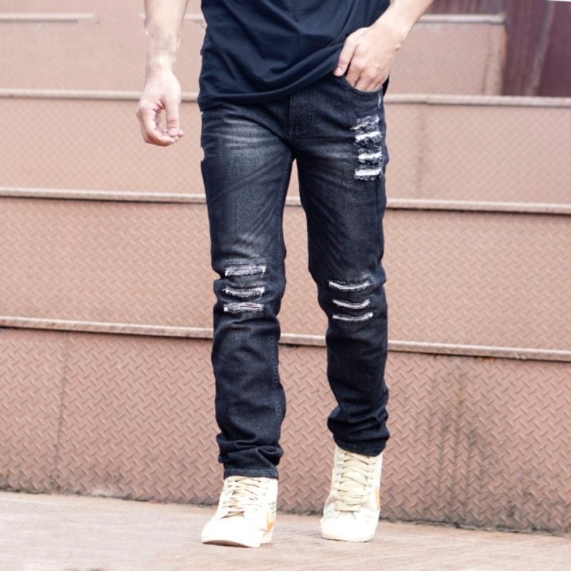 Celana jeans bikers black wash ripped