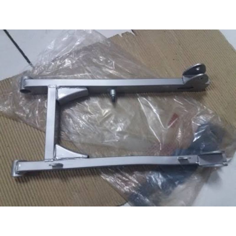 Swing arm fork Suzuki Shogun 110 Shogun 125 Smash