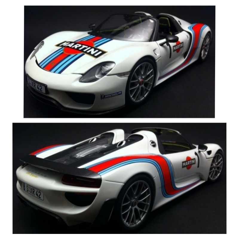 Minichamps, Porsche 918 Spyder 2013 Weissach Package 'Martini'