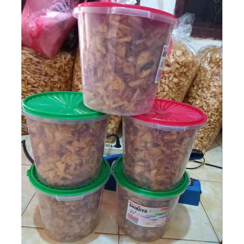 

KERIPIK SINGKONG GURIH DAN NIKMAT//3 VARIAN RASA//ORIGINAL,KEJU, PEDAS MANIS//Berat 1KG