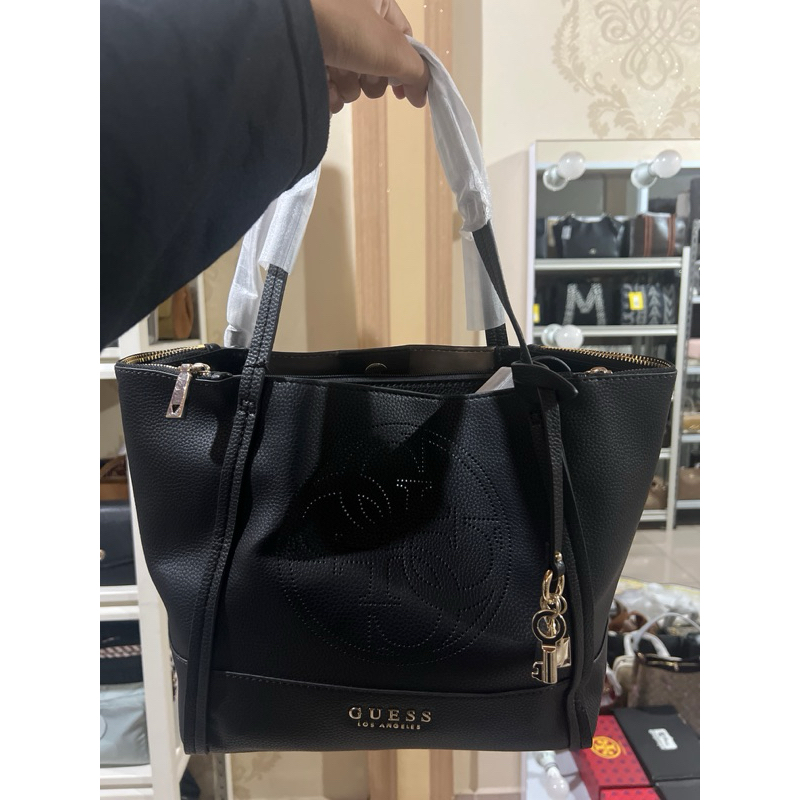 tote guess black