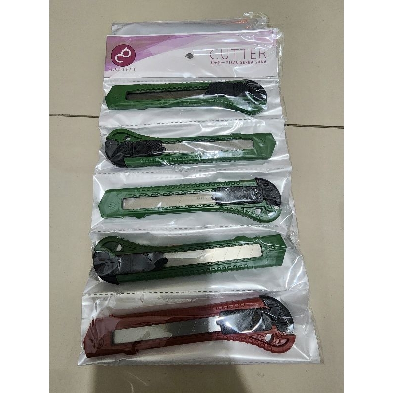 

Pisau cutter / Kater Rentengan Murah L 500