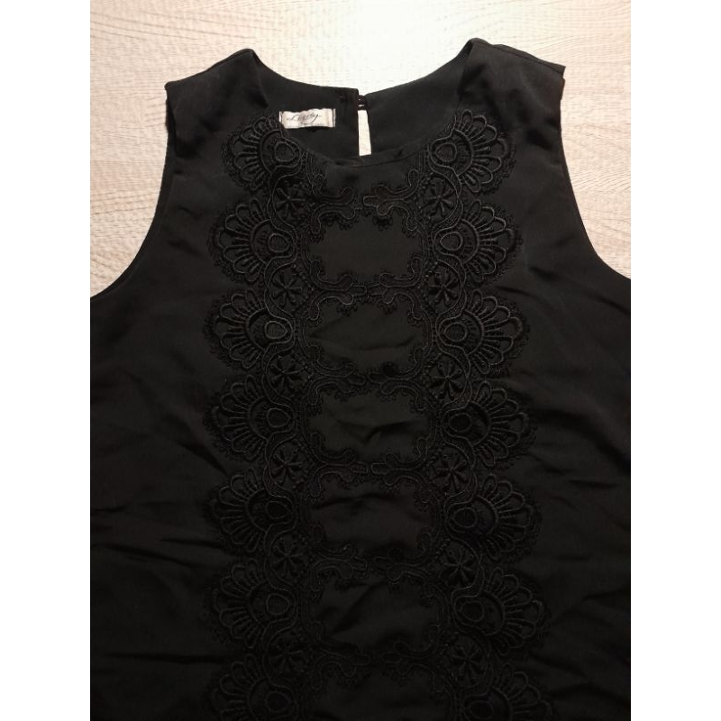 Preloved Baju Blouse Wanita Merk Lindy