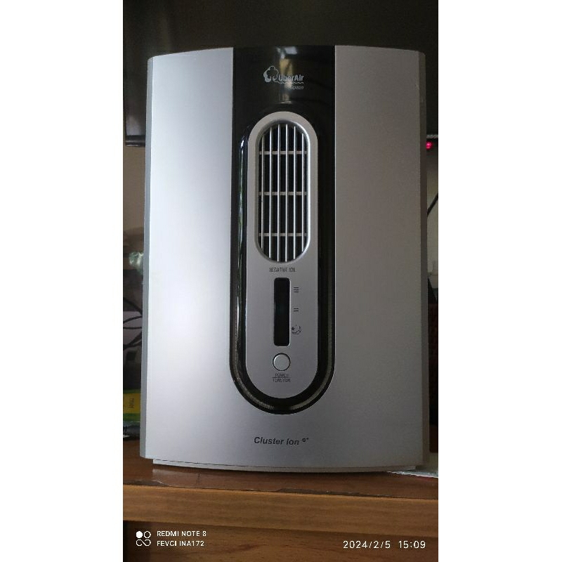 UBER air space ionizer