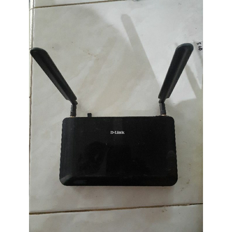 Router D-Link DWR-921