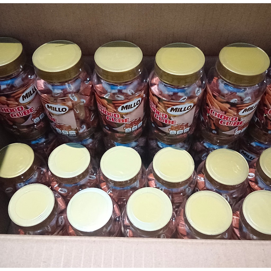 

Kacang Almond Milo/Millo Cube 1 Dus (Per Dus Isi 42 Toples, Per Toples Isi 50 Cube) Murah Lebay...