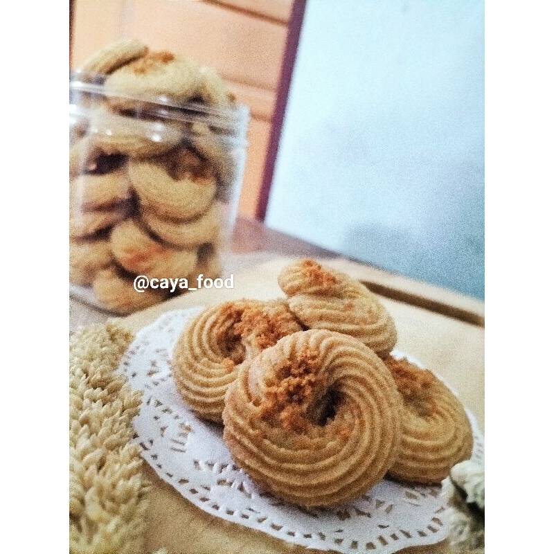 

Creamy Biscoff | Kue Kering Premium / Cookies Lebaran (Toples 600 ml) @caya_food