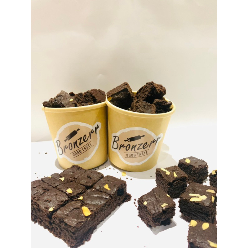 

Bronzer Brownies Panggang Fudgy Brownies 12 oz