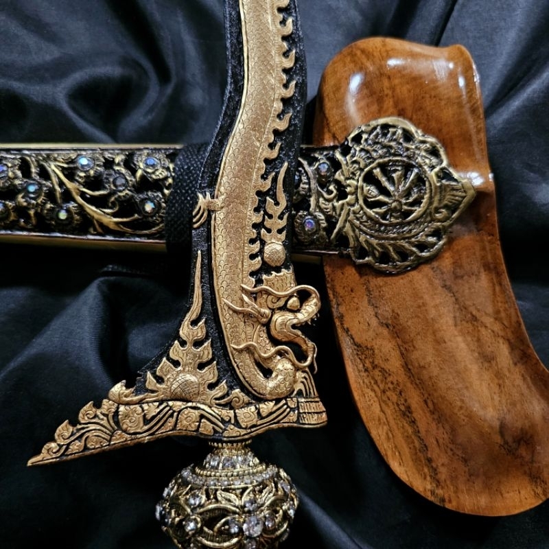 Keris Nogo Liong II Kinatah Sepuh Emas