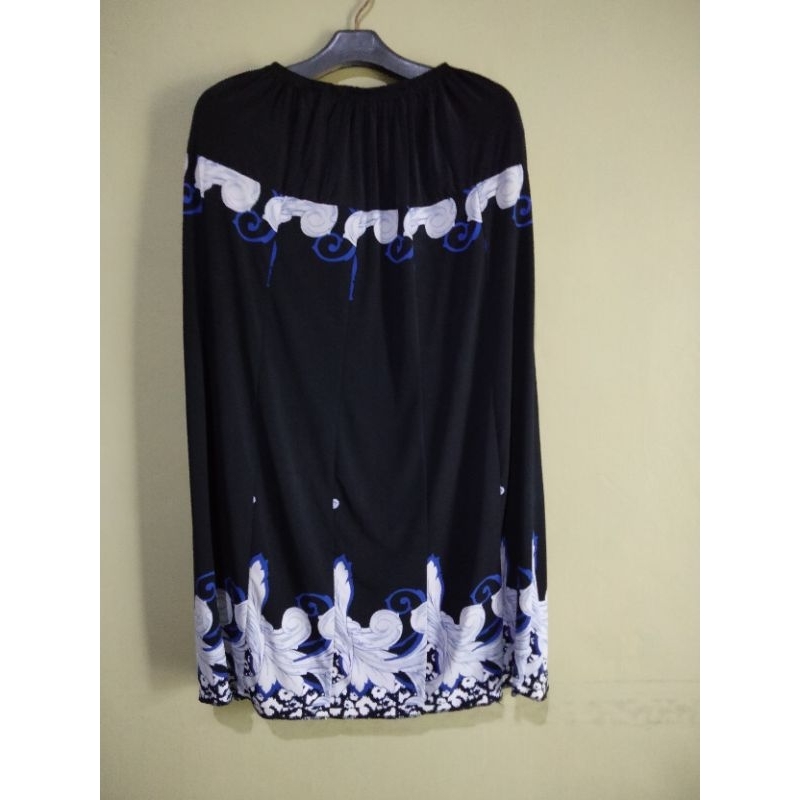 Preloved Rok Panjang Hitam Motif