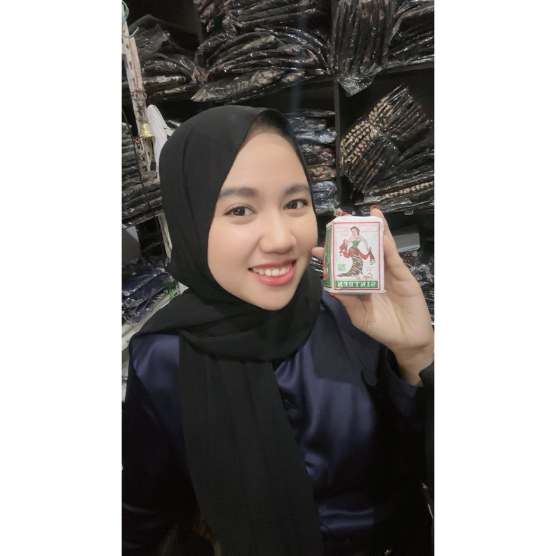 

BATIKSOLOAMANAH TEH TUBRUK SINTREN 1 PCS TEH KHAS SOLO