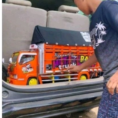 Miniatur truk oleng kayu asli jumbo besar 42 cm full lampu leed dan terpal mainan mobil MOBILAN kere
