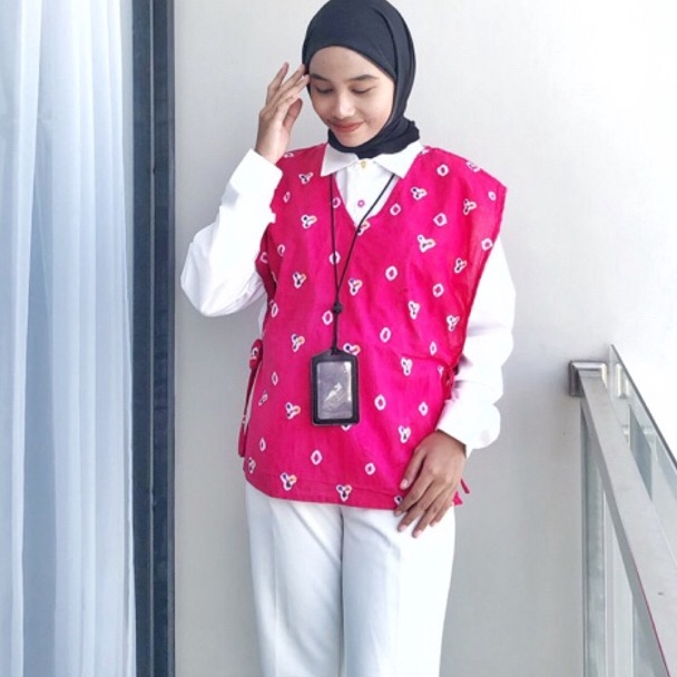Cuma satu hari Masayu Batik  Cardi Vest Rompi Batik Jumputan Handmade Ori